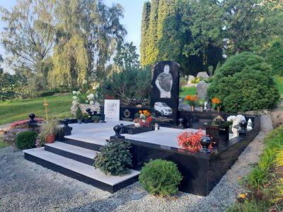 Kapu labiekārtošana un apzaļumošana