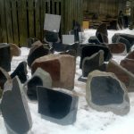 Kapu pieminekļu materiāli: granīts, marmors vai cits dabīgais akmens?